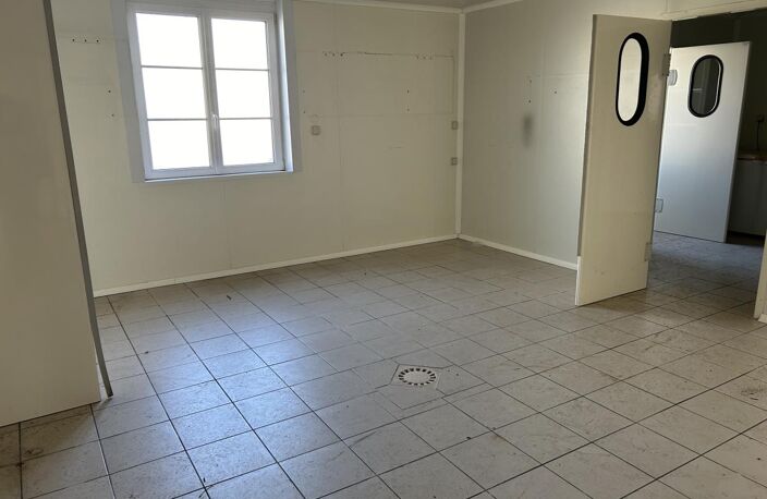 Local professionnel à vendre à ESCAUDOEUVRES — photo 4