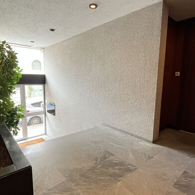 Bureau 6 pièces 2250 €