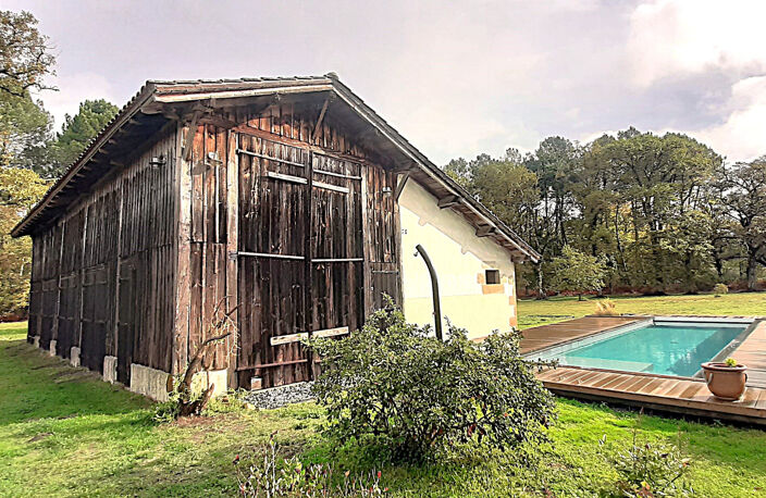 Ferme Landaise de 122m2,  3 chambres bureau, dépendances, pi — photo 3