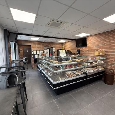 Commerce  233200 €