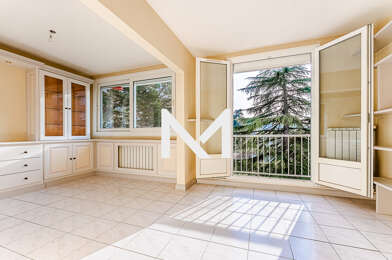 Appartement 4 pièces 180000 €