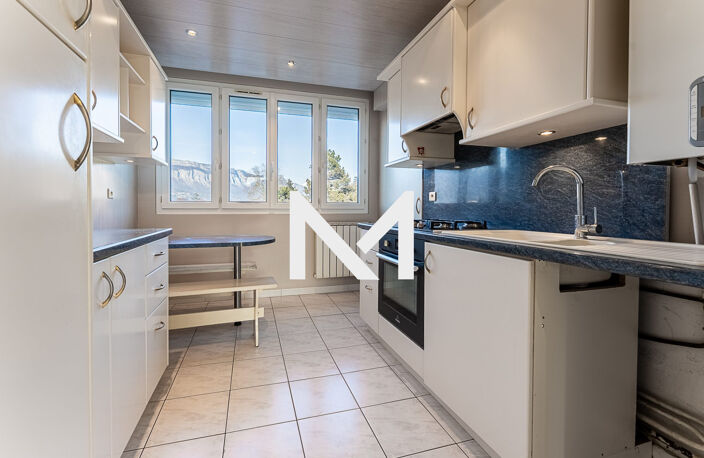T4 Lumineux - Saint-Martin-d'hères / Poisat — photo 2