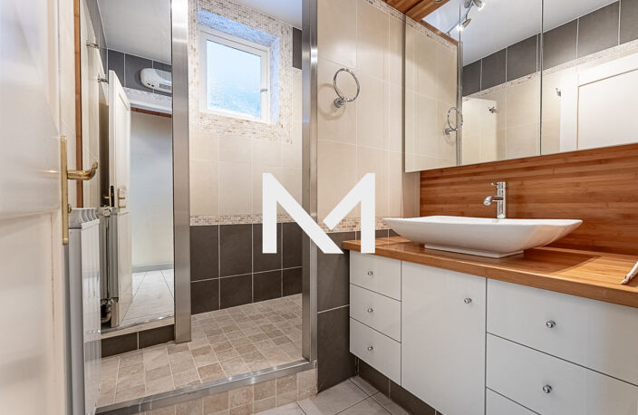 T4 Lumineux - Saint-Martin-d'hères / Poisat — photo 4