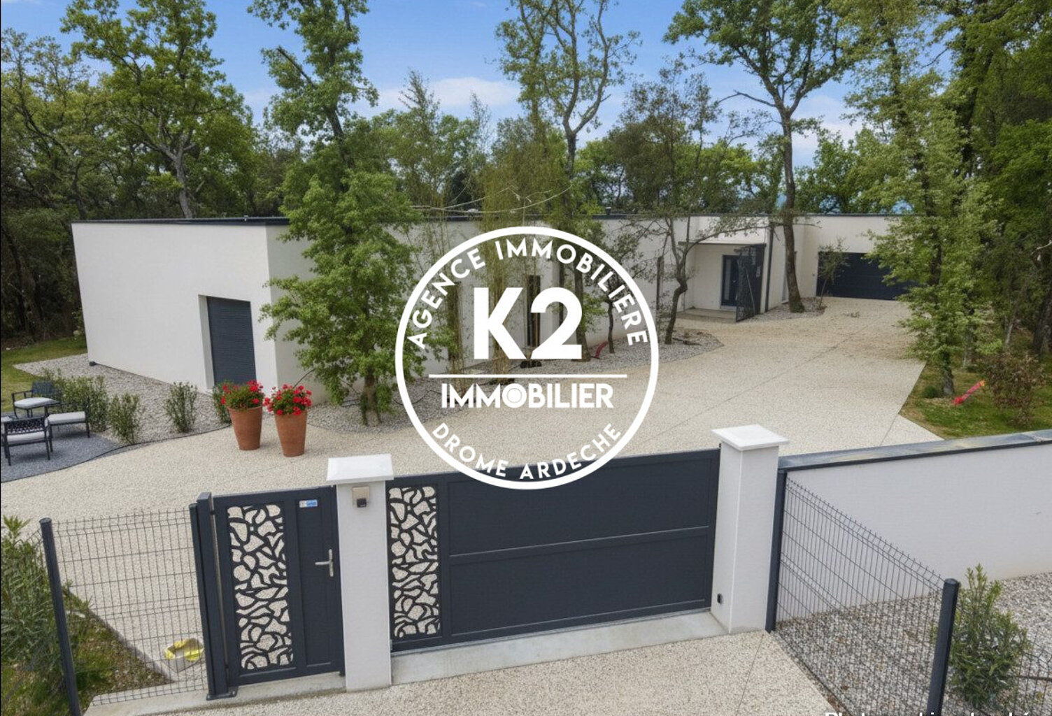 VILLA D'EXCEPTION MONTELIMAR — photo 1