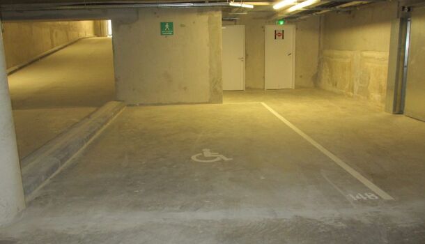 Parking  à louer Reims 51100