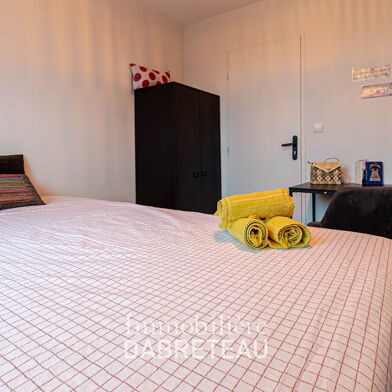 Appartement 7 pièces 490 €