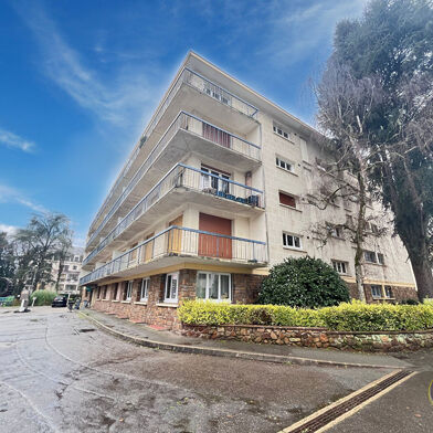 Appartement 5 pièces 214300 €