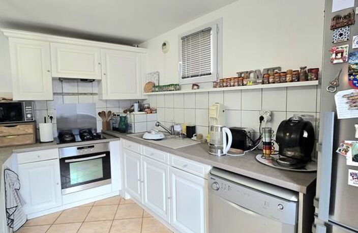 COUBON - CHARENTUS - MAISON 75 M² HABITABLES - 2 CHAMBRES - — photo 2