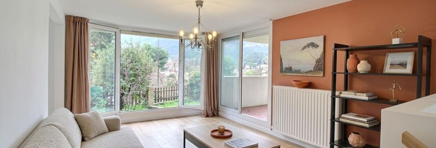 Appartement 6 Pièces 98 m² à vendre à La Penne-sur-Huveaune (13821)