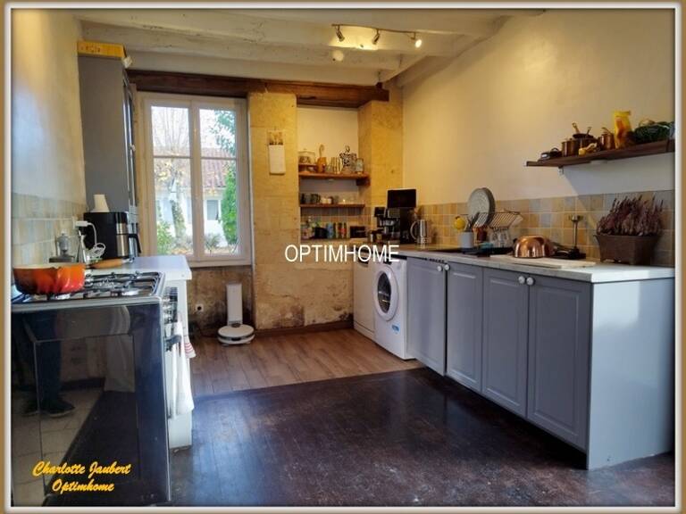 Propriété avec maison d'habitation +gîte + nombreuses dépendances + grand terrain — photo 1