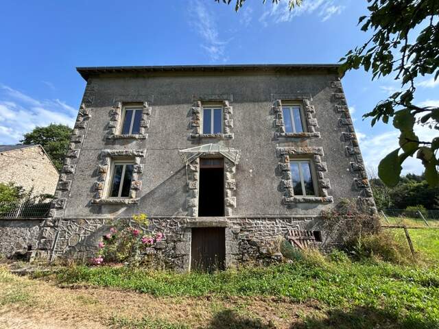 Maison à vendre 8 pièces SAINT LEGER LA MONTAGNE (87) — photo du bien