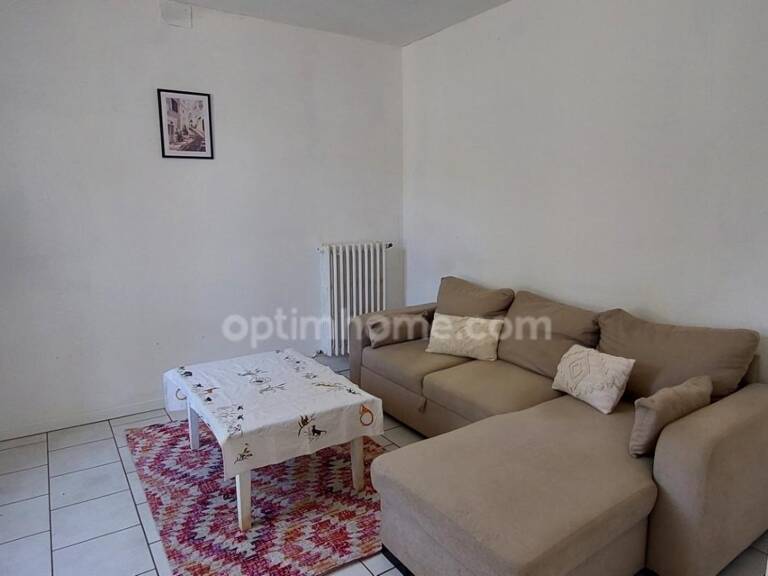 Maison indépendante habitable de suite sur un beau terrain clos !! — photo 1