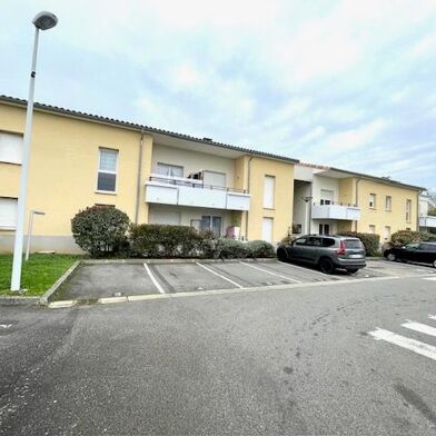 Appartement 3 pièces 734 €
