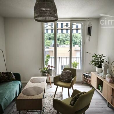 Appartement 3 pièces 538 €