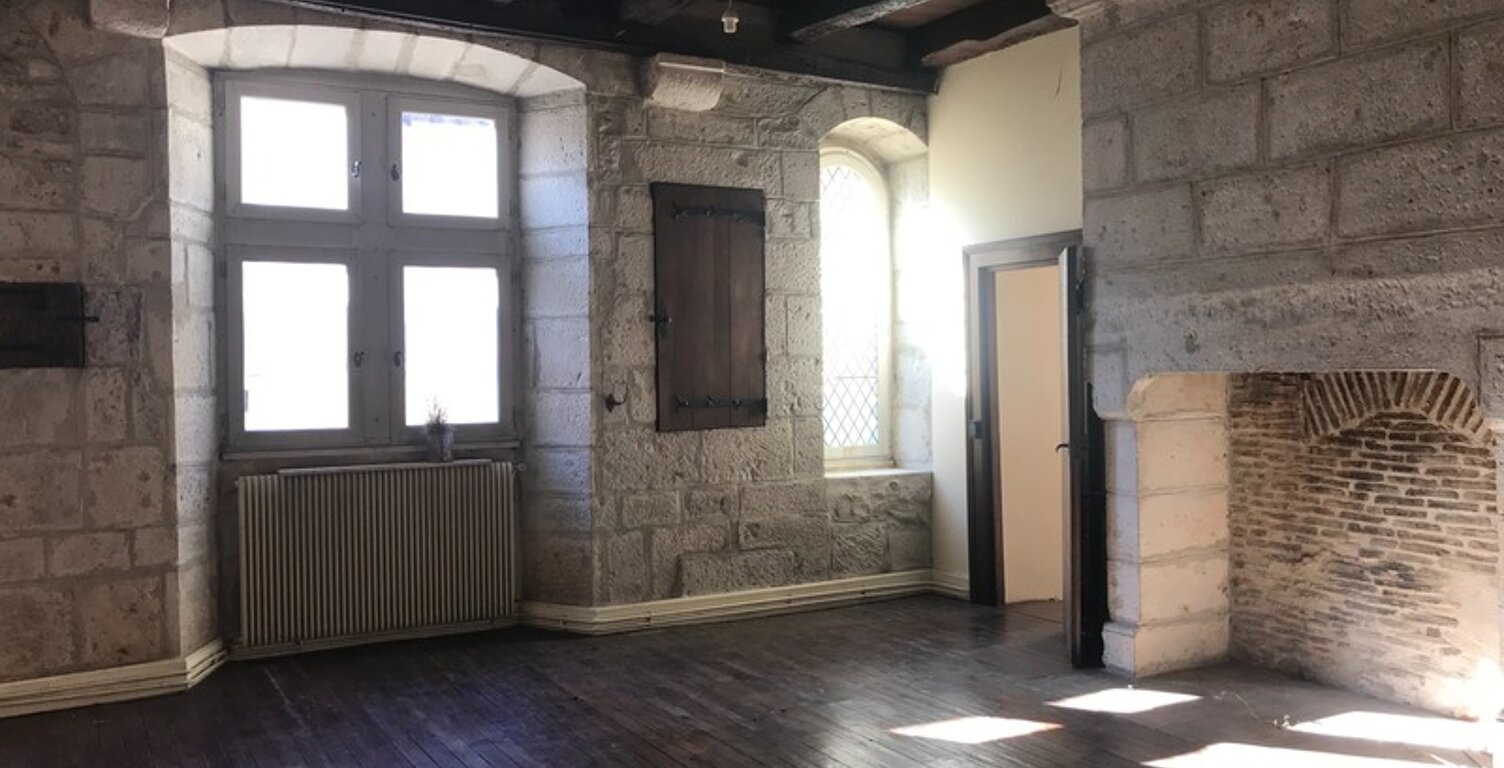 Dpt Dordogne (24), à vendre PERIGUEUX immeuble de 340 m² — photo 1