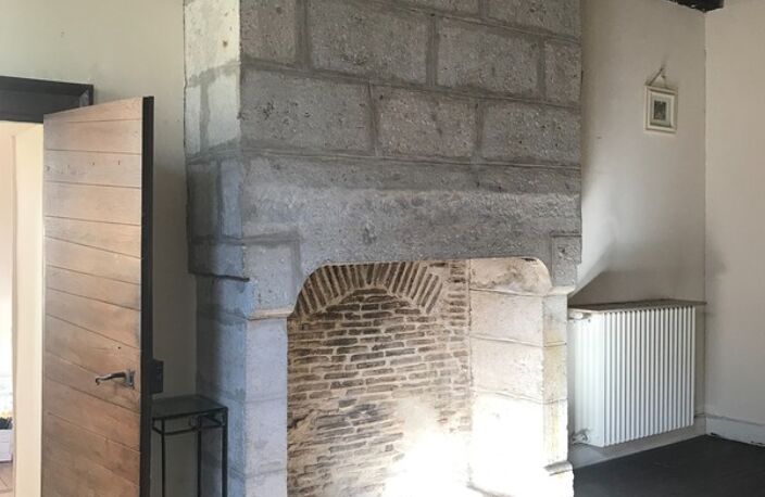Dpt Dordogne (24), à vendre PERIGUEUX immeuble de 340 m² — photo 3