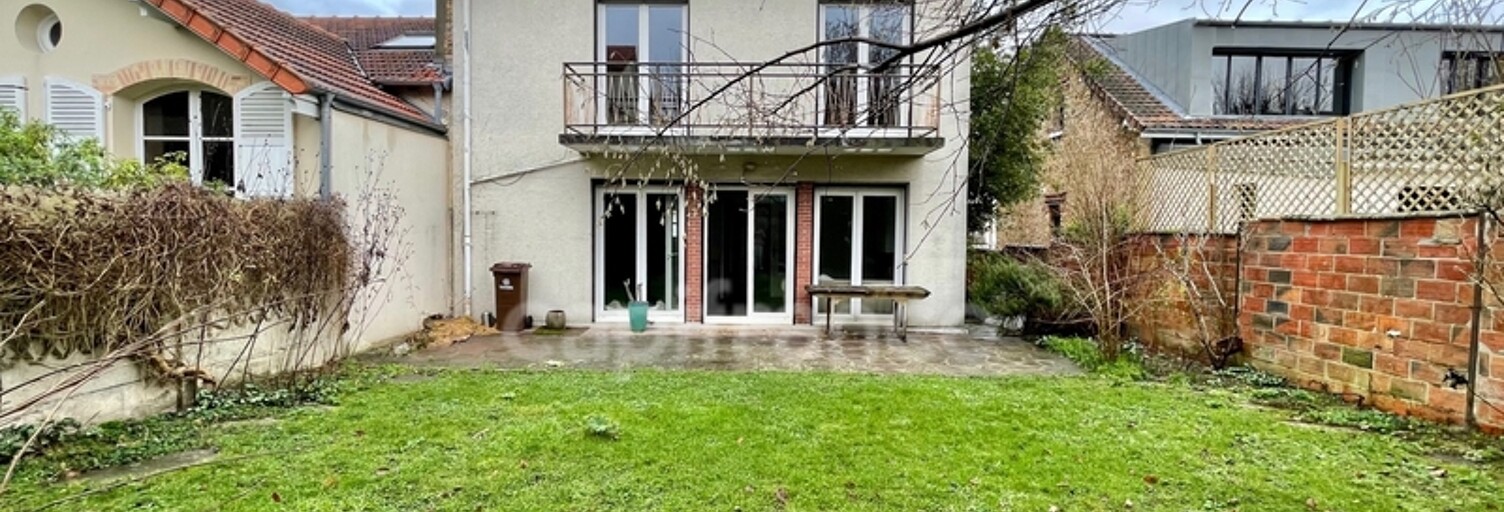 Maison 6 Pièces 132 m² à louer à Le Chesnay-Rocquencourt (78150)