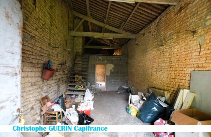 Local/bureau à vendre proche de MONTIGNAC CHARENTE (16) — photo 5