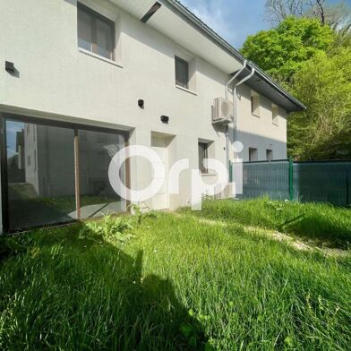 Maison 4 pièces 1200 €