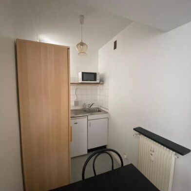 Appartement 1 pièces 450 €