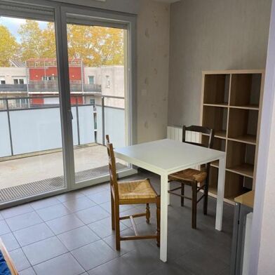 Appartement 1 pièces 550 €