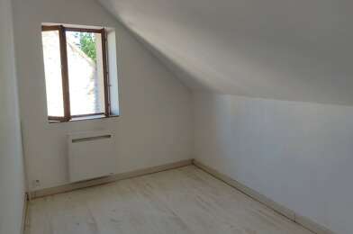 Maison 4 pièces 880 €