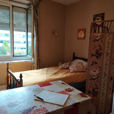 Appartement 1 pièces 225 €