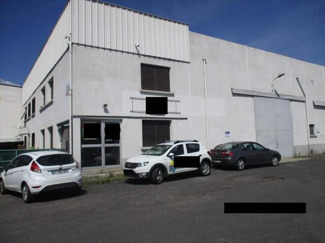 LOCAUX COMMERCIAUX - 390m² - BUREAUX + STOCKAGE — photo du bien