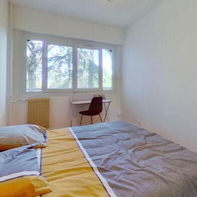 Appartement 6 pièces 500 €