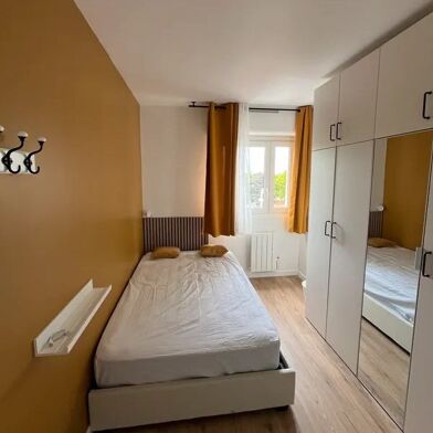 Appartement 5 pièces 450 €