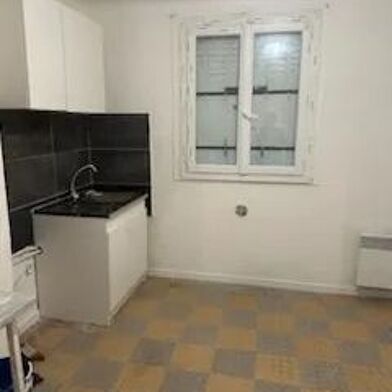 Appartement 3 pièces 700 €
