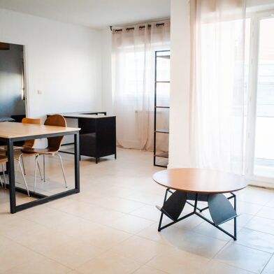 Appartement 2 pièces 880 €
