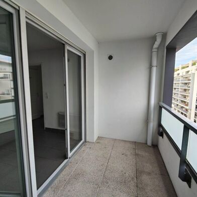Appartement 3 pièces 1020 €