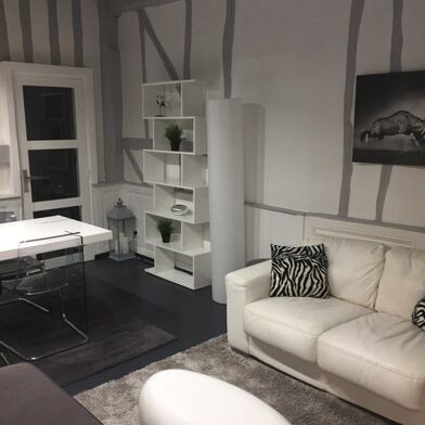 Appartement 2 pièces 720 €