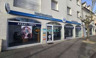 Commerce  81 m² à louer à Pontault-Combault (77340)