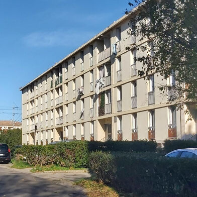 Appartement 3 pièces 547 €