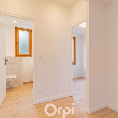 Appartement 3 pièces 284850 €