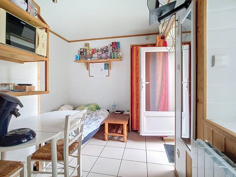 Bien d'investissement : Immeuble de 5 Studios Loués — photo 1