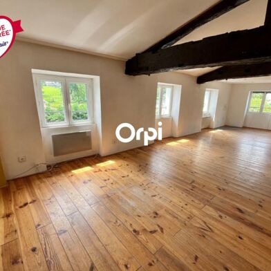 Appartement 4 pièces 740 €