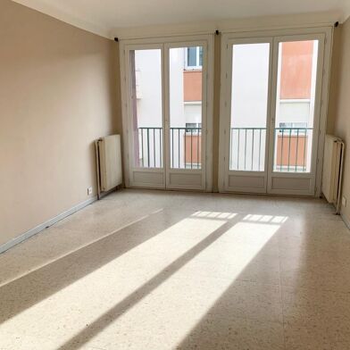 Appartement 2 pièces 688 €