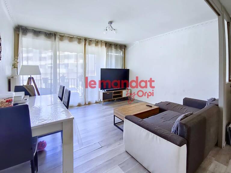 Appartement À Vendre — photo 1