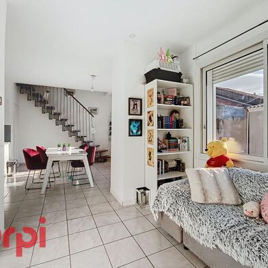 Appartement 3 pièces 164300 €