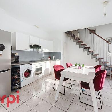 Appartement 3 pièces 155150 €