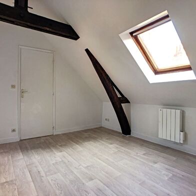 Appartement 1 pièces 480 €