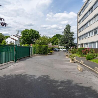 Appartement 4 pièces 1200 €