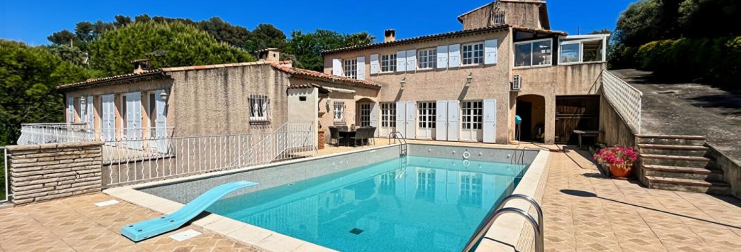 Maison 12 Pièces 332 m² à vendre à Saint-Paul-de-Vence (06570)