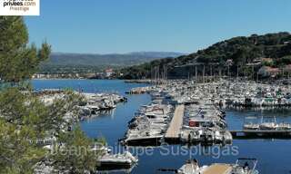 Maison 8 Pièces 190 m² à vendre à Saint-Cyr-sur-Mer (83270)