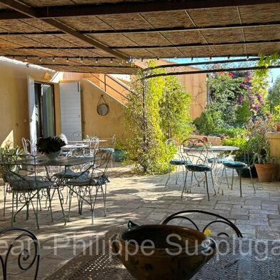 Maison 16 pièces 2200000 €