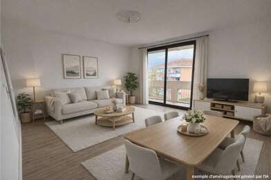 Appartement 4 pièces 883 €