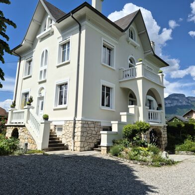Maison  685000 €